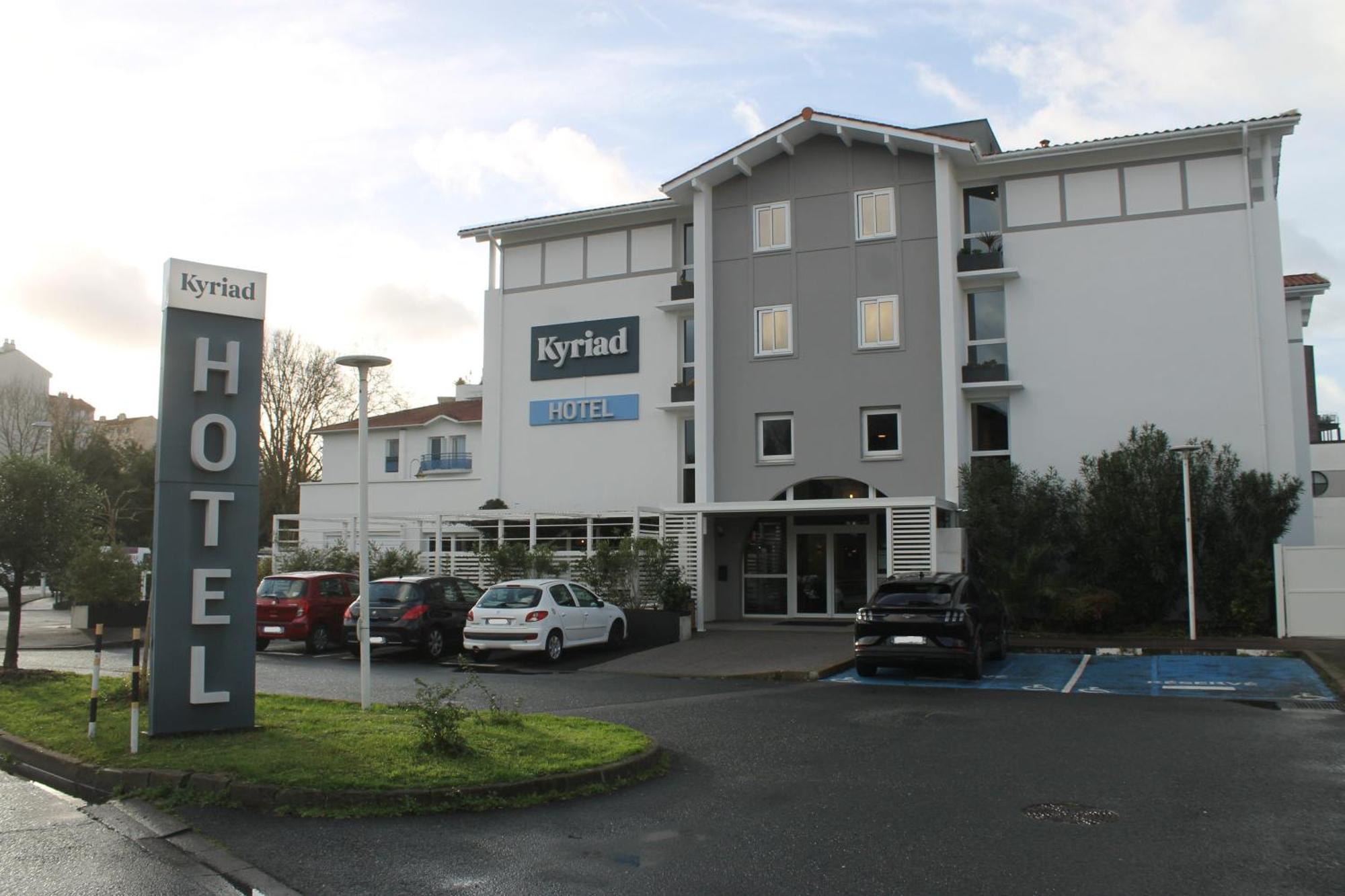 Kyriad Anglet - Biarritz Buitenkant foto